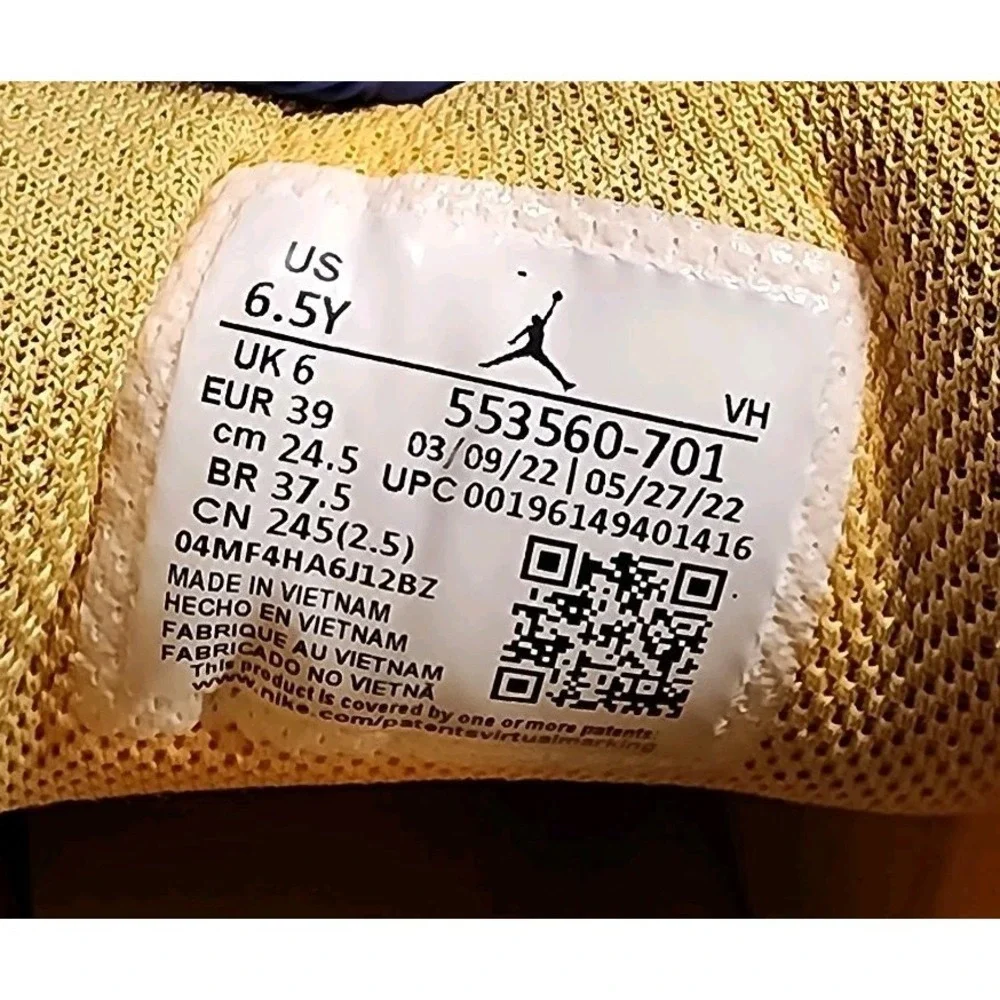 Nike Air Jordan 1 Retro Low GS Taxi Yellow Black White 553560-701 6.5Y =Women8.5